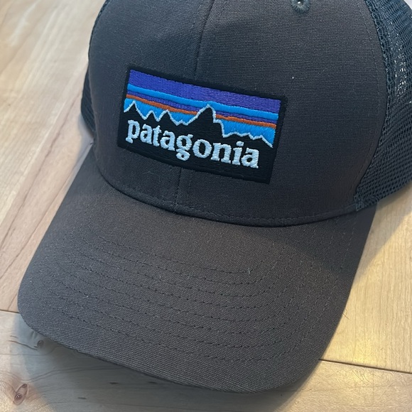 Grey Patagonia Hat - Picture 5 of 8